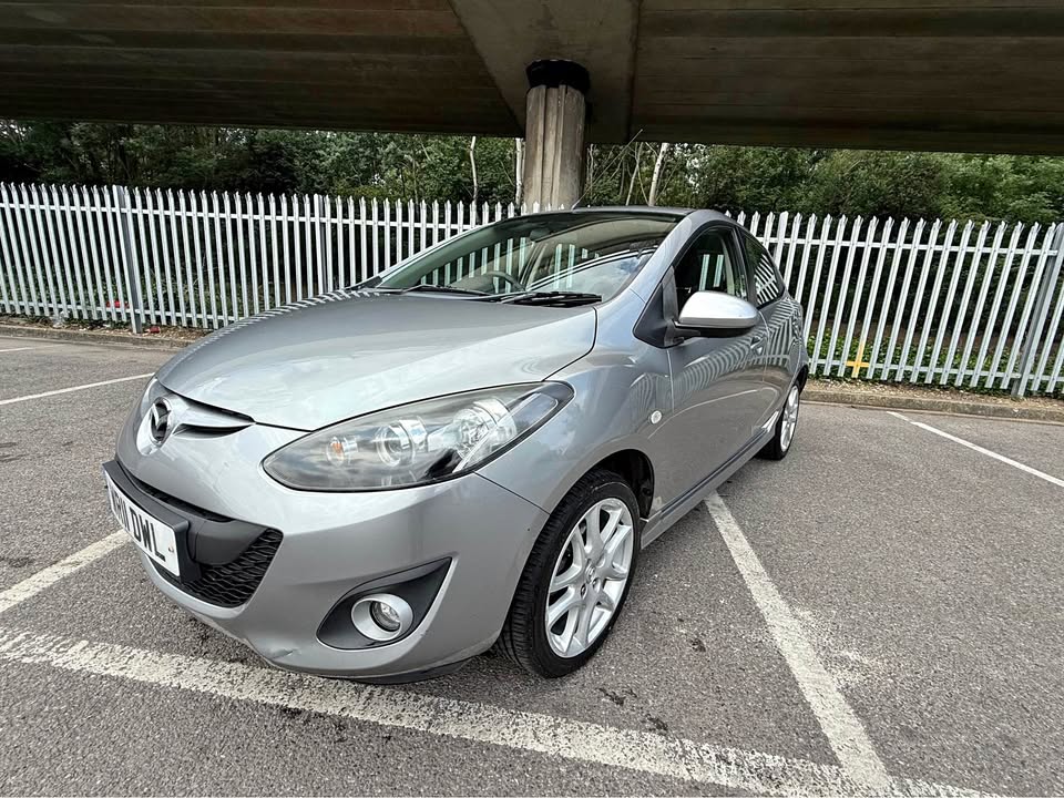 MAZDA – 2 Takuya – (2011)
