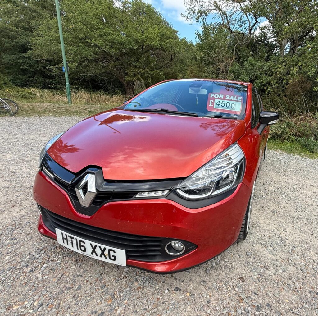 RENAULT – Clio Dynamique S Nav Dci Auto – (2016)